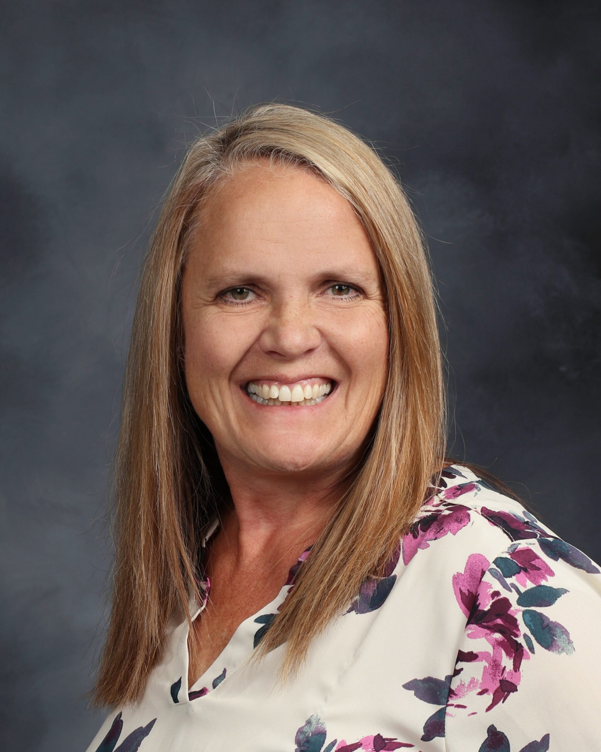 Watts Elke scaled Leadership/Staff